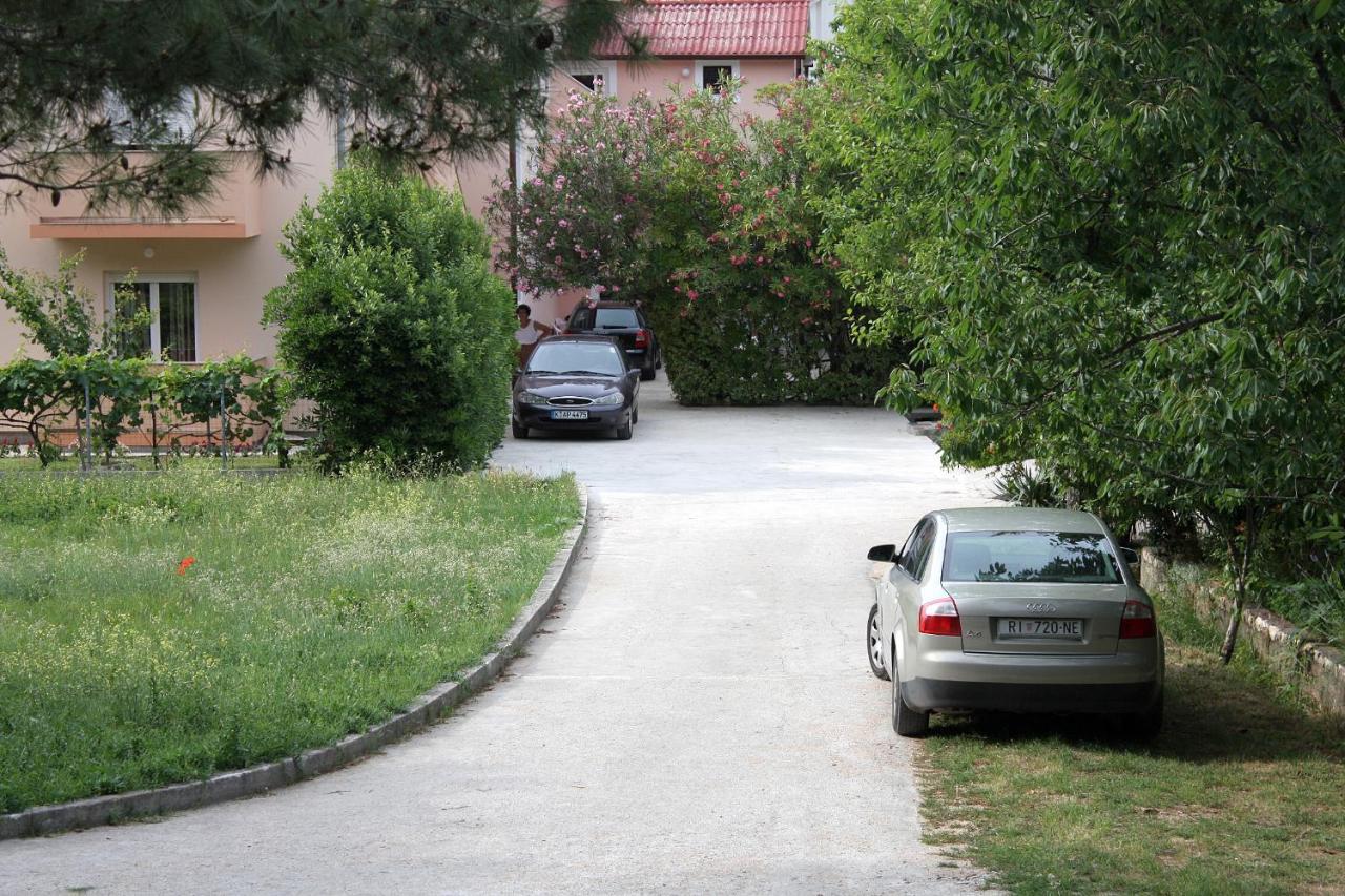 Apartments With A Parking Space Palit, Rab - 5028 Εξωτερικό φωτογραφία