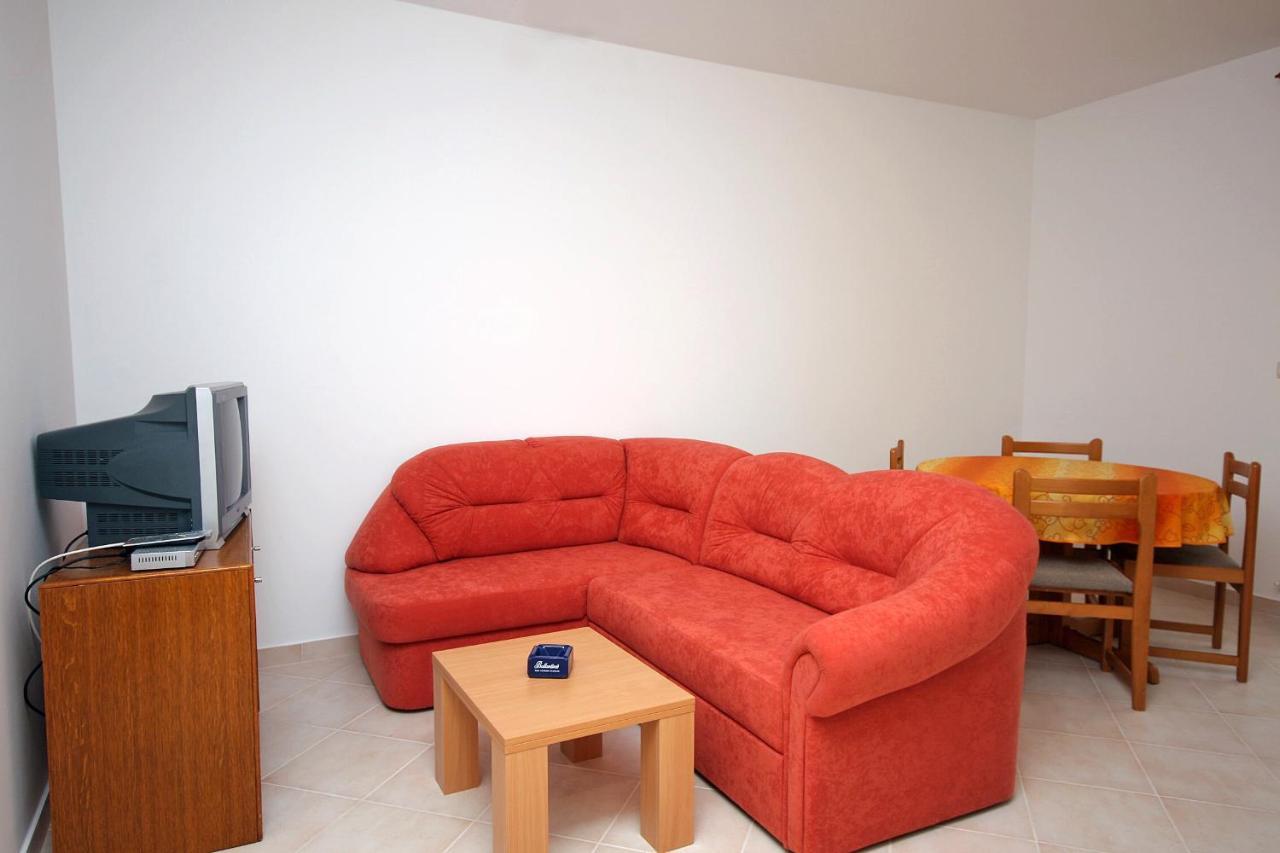 Apartments With A Parking Space Palit, Rab - 5028 Εξωτερικό φωτογραφία