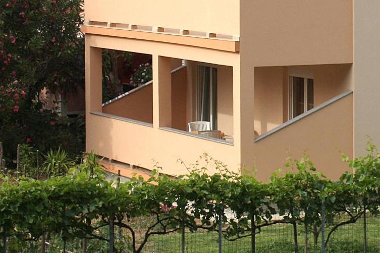 Apartments With A Parking Space Palit, Rab - 5028 Εξωτερικό φωτογραφία